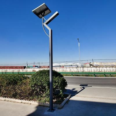 China Customized Design ROAD Lamp Integrated Solar Street Light With Outdoor Lamp Posts for sale