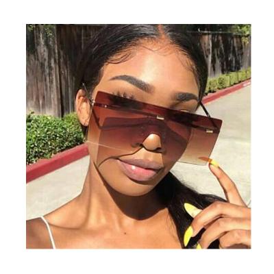 China New Fashion Big Frame Sunglasses Women Cute Sunglasses 2021 High Fashion Oversized Luxury Square Eyewear Sun Glasses for sale