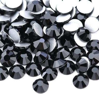 China Non Hot Fix Clear Edge Round Shape Flat Back Silver Base Rhinestone JET Rhinestones Round Gems Non Hot Fix Black Rhinestone for sale