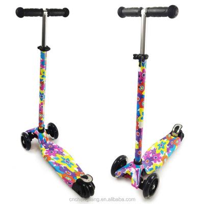 China Newly Design Kid Foot Pedal 3 PU Wheel With Lightweight Multifunctional Kids Kick Scooter for sale