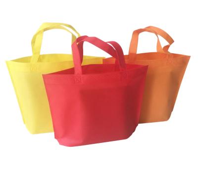 China LOW MOQ eco-friendly cheap price customized thicker colors Eco tote bolsas nonwoven shopping bag, recyclable pp non woven bags for sale