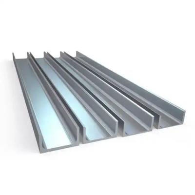 China SGS 21cm U Shape Steel Beam Hot Rolled Steel Channels JIS Standard for sale