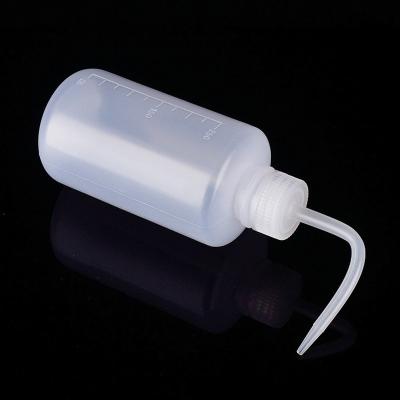 China Plastic Medicine Pe Bent Nozzle Watering Bottle Soft Squeeze Bottle For Lab Use for sale