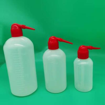 China Wholesale 250ml Medicine Lab Curved Mouth Bottle Red Head Plastic Wash Bottle for sale