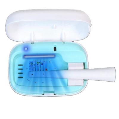 China UV Light Removes Toothbrush 99.9% Sterilizer Battery Portable UV Sterilizer For Home Use And Travel for sale