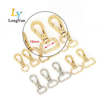 China Purse D-ring Buckle Metal Snap Hook Spring Clip Gold Plated Dog Snap Hook For Handbag for sale