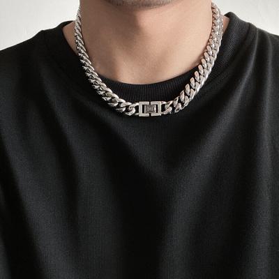 China Fashion American non-fading titanium steel thick chain suitable for men and women hip-hop cuban nickel-free polished necklace for sale