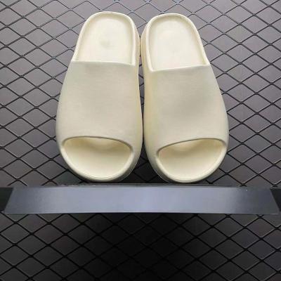 China Custom Cartoon Flip Flop Wholesale Home Genuine New Product Yeezy Plated Slipper Light Women Men Slips for sale