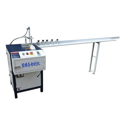 China Woodworking Horizontal Cutting Machine Decorative Strip Cutter for sale