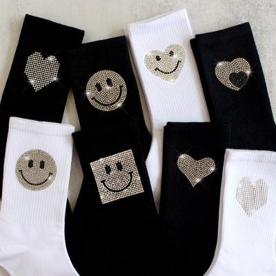 China Smiley Mid Tube Cotton Sweat Sporty High Quality Absorbent White Polyester Crew Socks Custom Made for sale