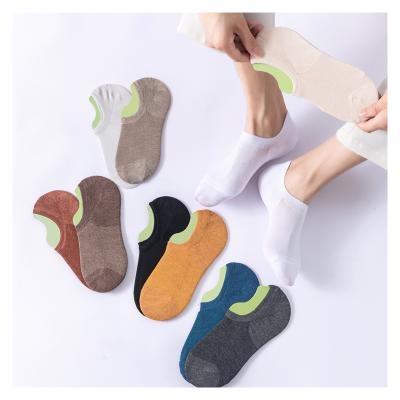 China Sporty Cut Solid Color Summer Low Knitted Breathable Seamless Bamboo Fiber Ankle No Show Short Socks For Men for sale