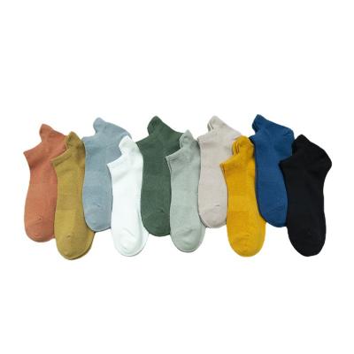 China Sporty men's cotton thongs women's new unisex men's simple colorful fashion soft breathable short street style unisex men's ankle sock for sale