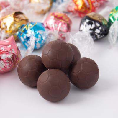 China Factory Supply Valentine Coklat Sweet Candies Wholesale Ball Shape Milk Chocolate With Cream for sale