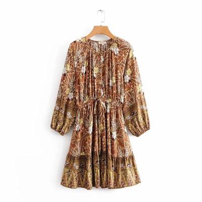 China Anti-Static Retro Crest Bohemian Series Placing Plus Size Tie Waist Beach Holiday Elastic Dress Women Elegant Short Skirt for sale