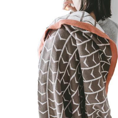 China Factory Simple Fashion Gray Camel Custom Thick Cable Knitted Throw Blanket For Winter for sale