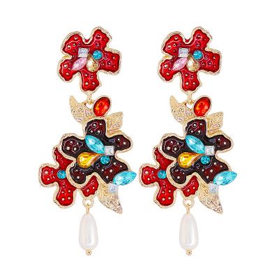 China Vintage Fashion Vintage Enamel Pearl Flower Designer Drop Earrings Jewelry Wholesale 2022 Gold Plated Women Trendy Dangle Earrings for sale