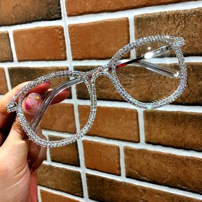 China Luxury Unique Oversized Vendor Sunglasses Crystal Rhinestone Women Eyewear Shade Square Brand Barlaycs 2020 Retro Fashion Sun Glasses for sale