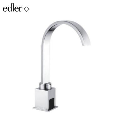 China Smart Touch Kitchen Faucets Touch Kitchen Faucet Hand Sensor Bathroom Washing Electric Automatic Faucets Faucet for sale