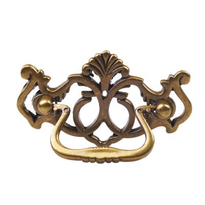 China Luxury Classic Antique Furniture Handle Easy Installation Drop Down Pull for sale