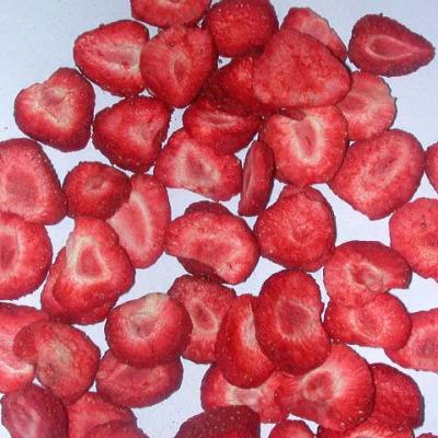 China FD Dry Freeze Dried Strawberry Block Organic Fruit Products for sale