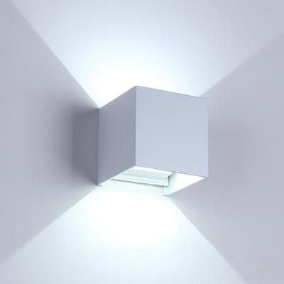 China Modern Competitive Price PC Aluminum Home Led Wall Light Indoor Lamp for sale