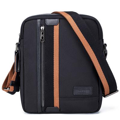 China 2021 New Design Waterproof Fashionable Men's Nylon Cross - Body Bag Shoulder Bag Messenger Bag for sale