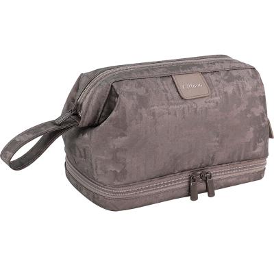 China The latest design wholesale men's cosmetic bag portable with dry and wet separation for sale