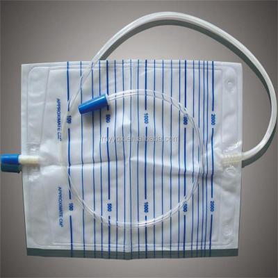 China Sterile PVC Medical Disposable Adult Urine Bag Drainage Bag 2000ml for sale