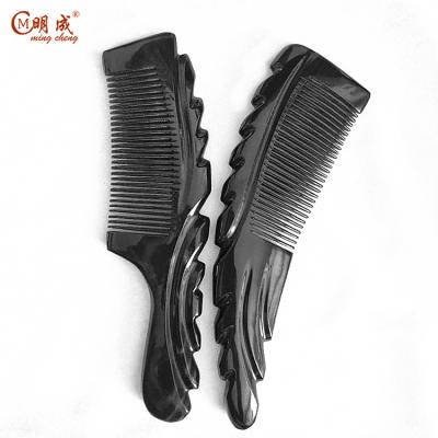 China Large MC03 horn stock ready to ship handlemake ox cow horn highly polished comb for sale