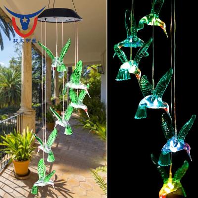 China Residential Led Changing Hanging Color Lamp Hummingbird Wind Chime Light Wind Chime Solar Outdoor Solar Lamp for sale