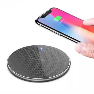 China Mobile phone suitable for 10W universal mobile phone Qi wireless charger fast and convenient wireless charging for sale