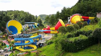 China Het Materiaal van het Aquapark, de Kleurrijke Dia van het Glasvezelwater voor Reuzeaqua-Park/de aangepaste Dia van het Waterpark Te koop