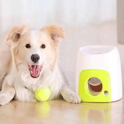 China Smart Dog Ball Launcher Ball Launcher Dog Snacks Reward Machine Interactive Pet Dog Driver Automatic Training Ball Launcher For Dog for sale