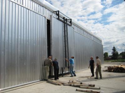 China 120 Cubic Meter Wood Drying Room , Kiln Dried Wood Low Consumption for sale