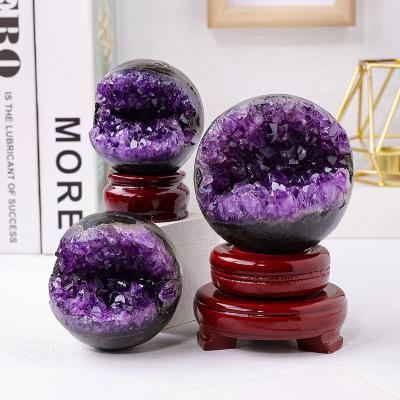 China Europe High Quality Open Smile Crystals Healing Stone Ball Amethyst Crystal Geode Sphere for sale