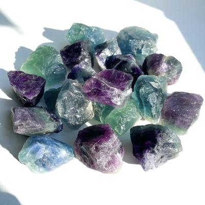 China Europe 5-10cm Large Healing Stones Raw Rainbow Fluorite Stone Rough for sale