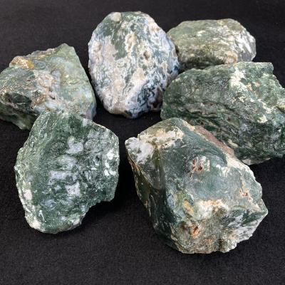 China Europe 10-20cm Wholesale Rock Unpolished Irregular Shape Natural Raw Meditation Agate Green Color Uncut Rough Moss Agate for sale