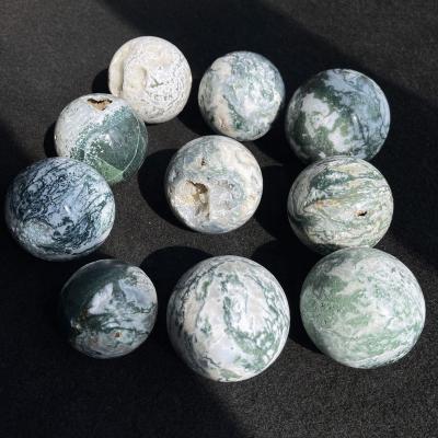 China Europe Wholesale Natural Polished Moss Agate Sphere Healing Crystal Stone Moss Agate Ball for Decoration for sale