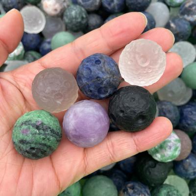 China Europe Wholesale Hand Carved Crystal Moons Rose Quartz Crystal Howlite Sodalite Black Obsidian Realistic Planet Moon Ball for sale