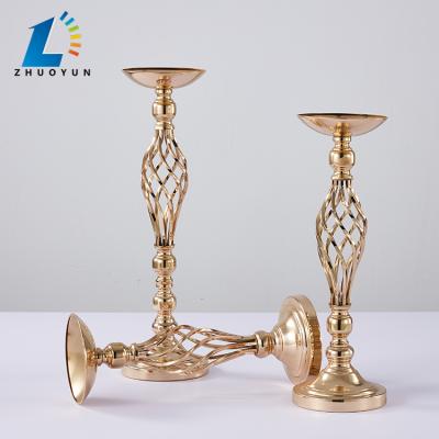 China Zhaoyun Contemporary Handmade Table Centerpiece Iron Metal Flower Vase For Home Wedding Decoration for sale