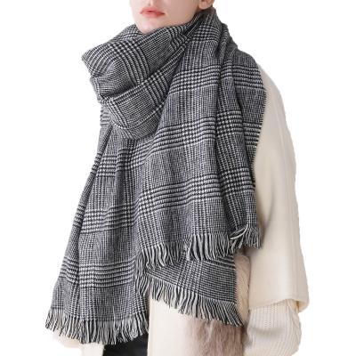 China Cashmere Plaid Scarf Acrylic Black and White Classic Toros Scarf Acrylic Hand Feel for sale