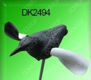 China Motorized Voice Flying Crow Decoy, Suitable for Hunting (DK2494) for sale