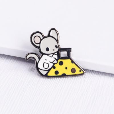 China Cheap Custom Metal Enamel Pin Badge Mouse Soft Enamel Lapel Pin Supplier From USA Factory for sale