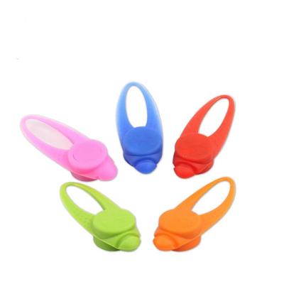 China Good Price New Product Stored Anti-Lost Luminescent Silicone LED Fashion Pet Pendant for sale