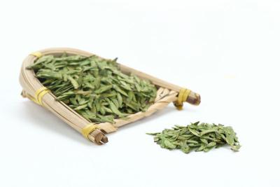 China Early Spring 100% Organic Longjing New Green Tea , Hand Made Xihu Longjing for sale