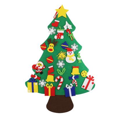 China Chirstmas Low MOQ New Year Christmas Gifts Decor Christmas Wall Decoration Ornaments DIY Felt Christmas Tree for sale