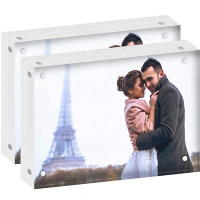 China home & Gift Clear Acrylic Bulk Magnetic 5x7 Photo Frame / Plastic Magnet Photo Frames for sale