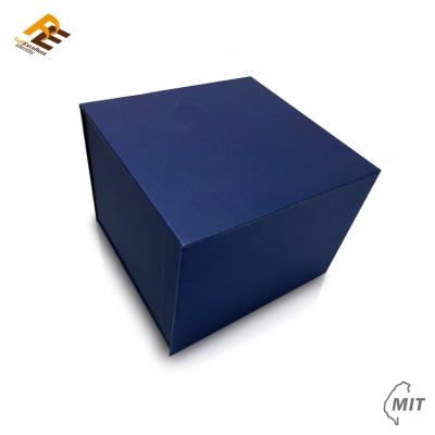 China Recyclable Custom Logo Printed Magnetic Packaging Boxes Wholesale Packaging Boxes Paper Packaging Box With Best Service for sale