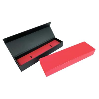 China Luxury Custom Printing Red Magnetic Gift Box Recyclable Packaging With Long Life for sale