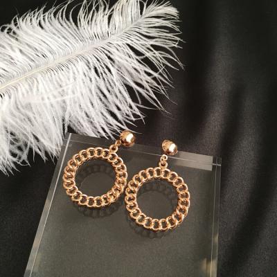 China Comfort Fit Exaggerated Chain Ring Stud Korean Fashion Gold Plated Ear Hoops Jewelry Women Designer Trendy Custom Earrings for sale